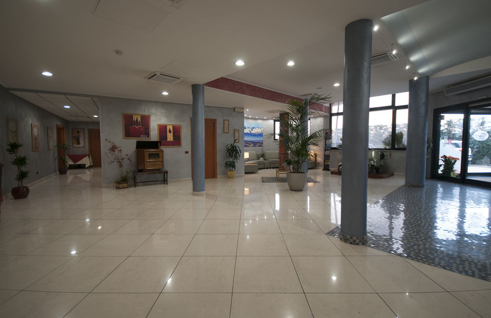 Hotel Brindor Poirino Ngoại thất bức ảnh