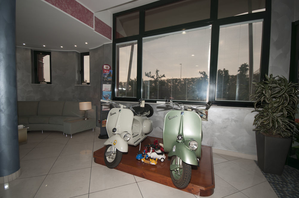 Hotel Brindor Poirino Ngoại thất bức ảnh