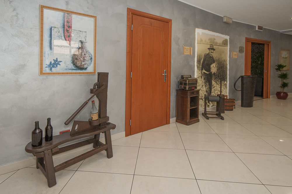 Hotel Brindor Poirino Ngoại thất bức ảnh
